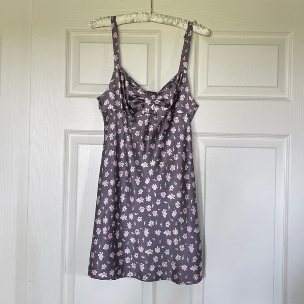 Victoria’s Secret gray floral satin nightgown